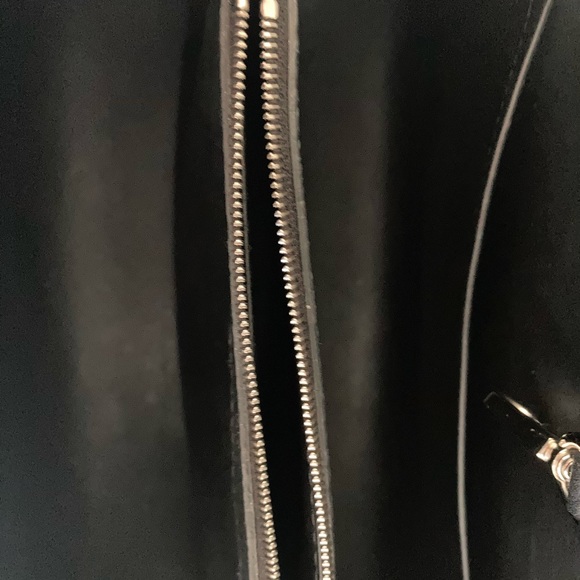 LV bag - Picture 10 of 16